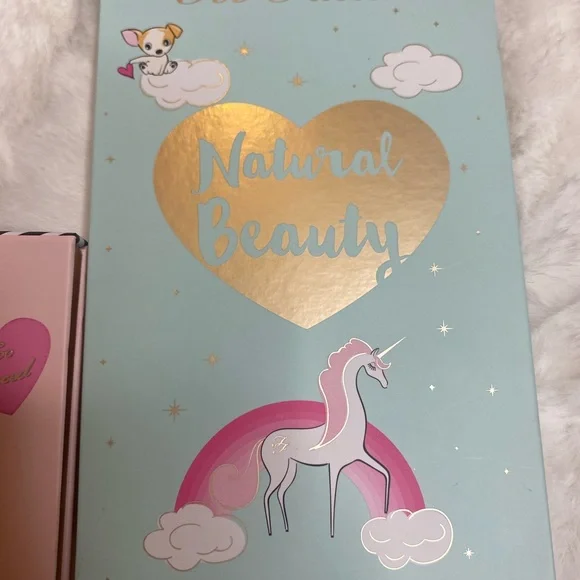 Too Faced Limited edition “i have way more makeup at home”
